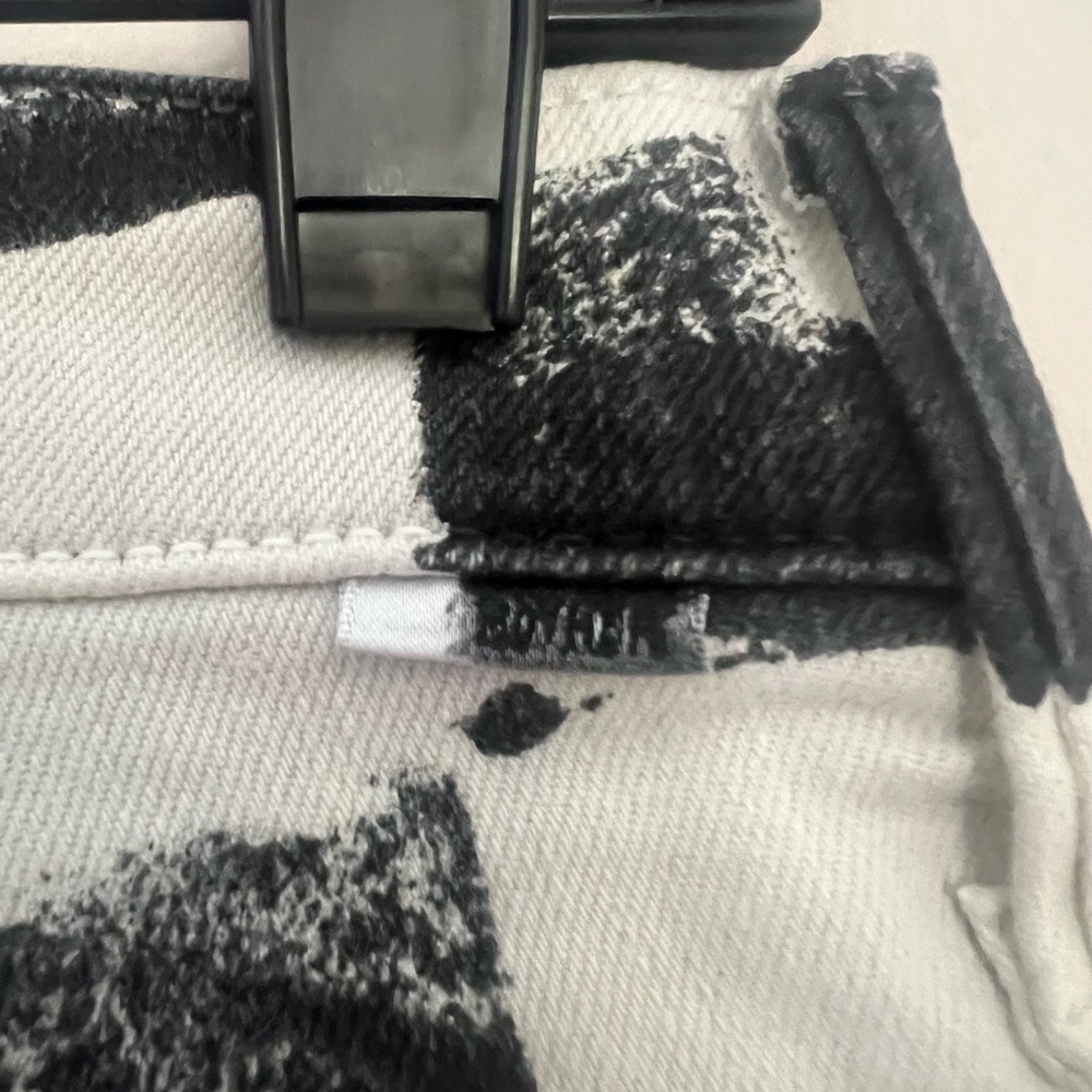 MOTHER Black & White Checkerboard Cropped Jeans - Picture 13 of 16